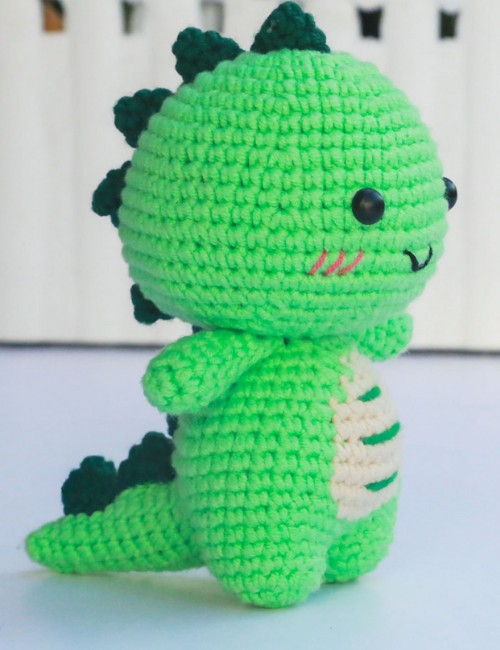 Crochet Cute Amigurumi Dinosaur Pattern