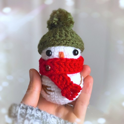 Crochet Tiny Baby Snowman Pattern